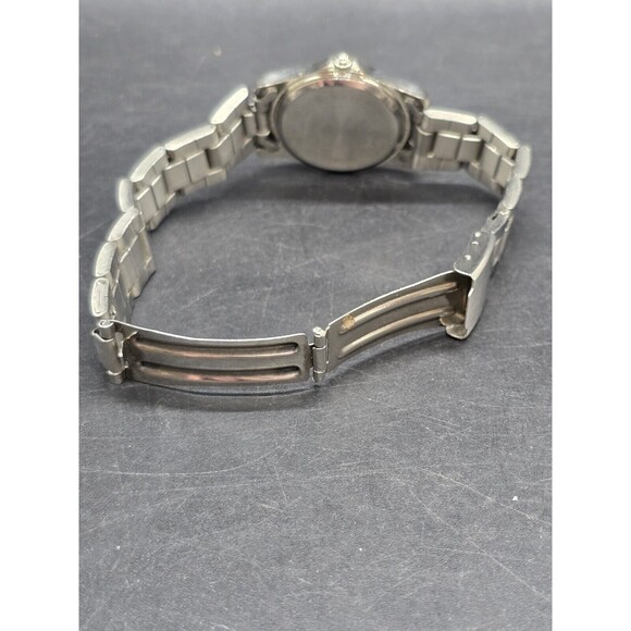 Vtg Women's Geneva Analog Watch Roman Numerals Untested May Need Battery/Repair - Picture 6 of 8